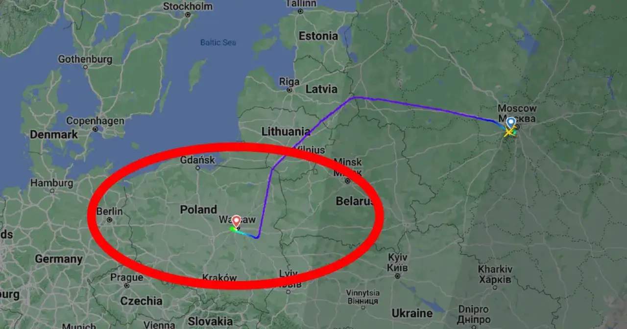 Trasa lotu z Warszawy do Moskwy, przelatująca nad Polską i Białorusią.