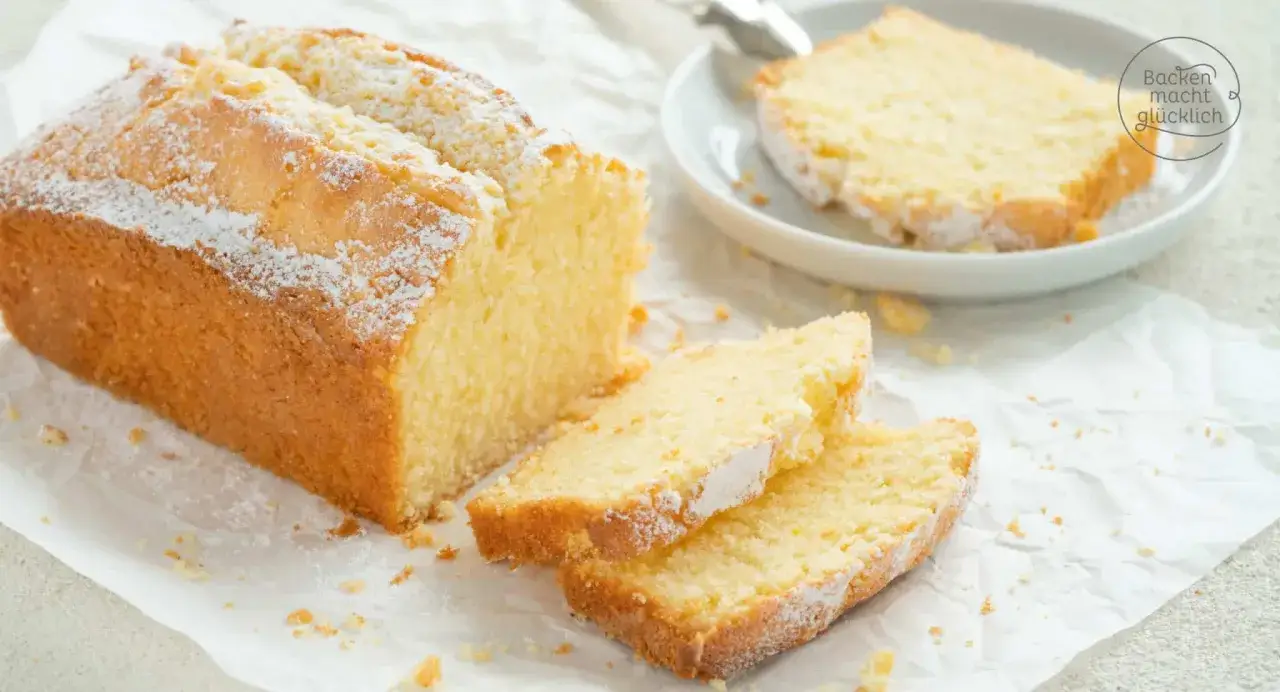 Saftiger Kuchen, der nicht trocken ist – ein tolles Rezept! Mit Puderzucker bestäubt, sieht er unwiderstehlich aus.