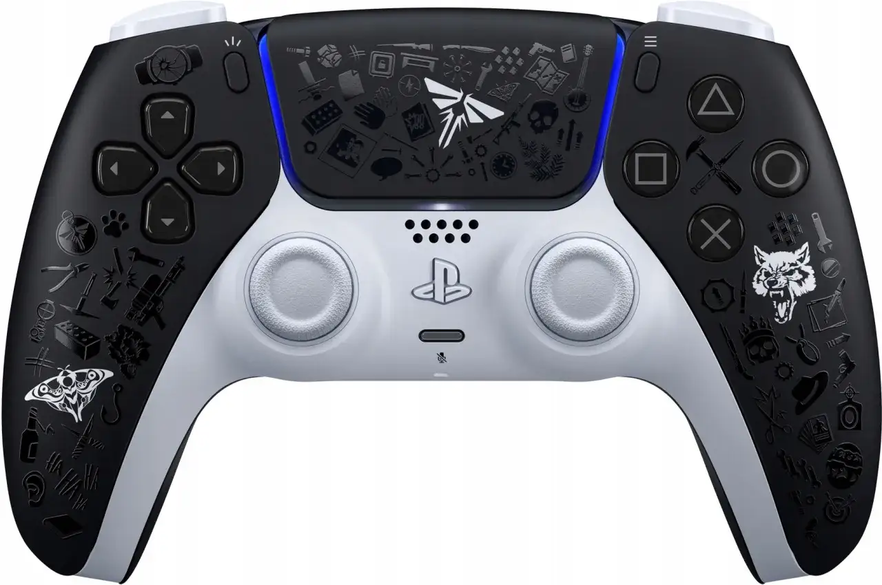 kilku graczy PS5 DualSense