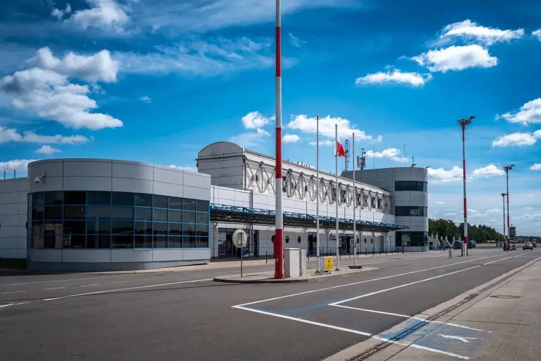 Lotnisko Szczecin Goleni&oacute;w terminal pasażerski