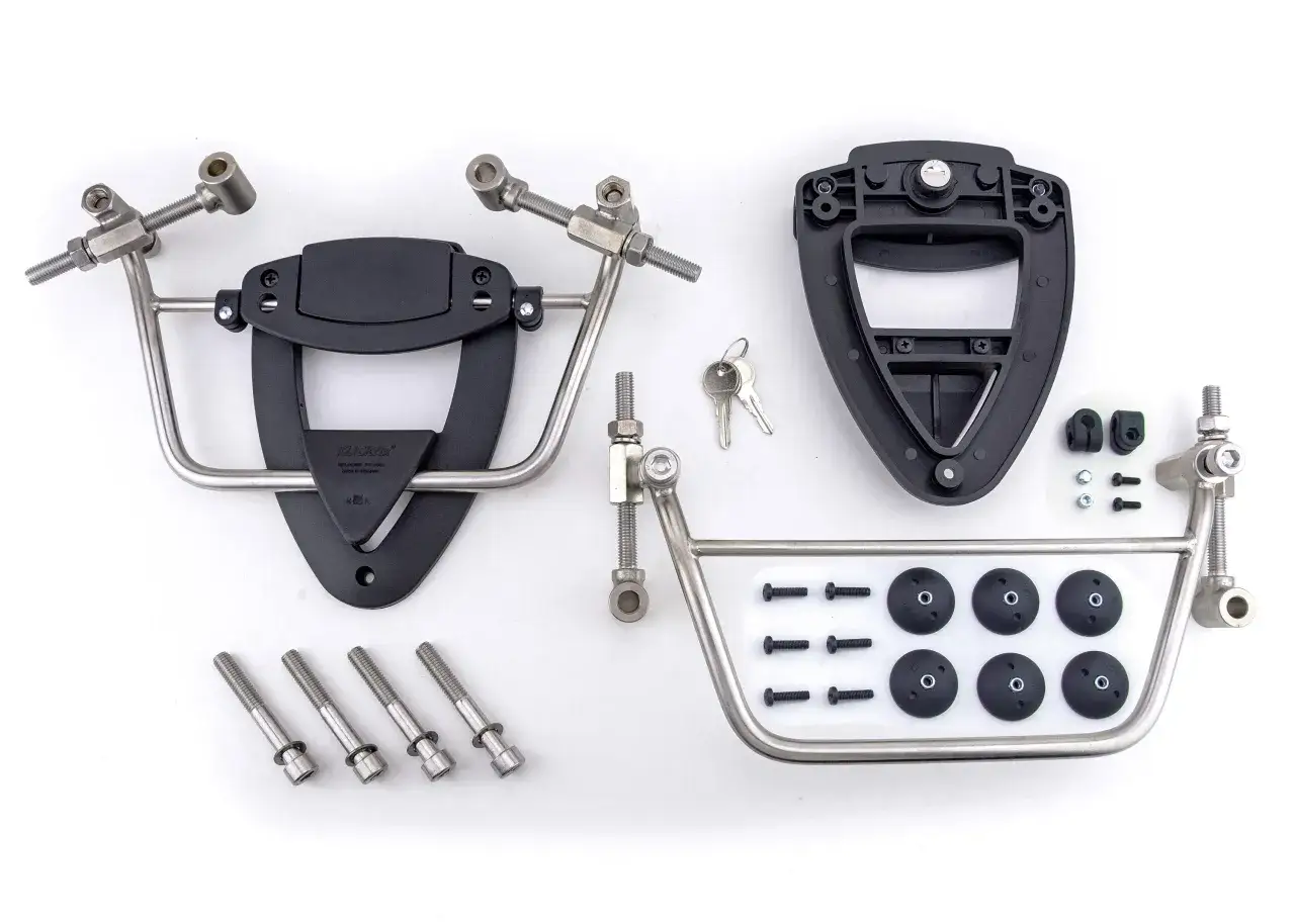 Kit di telaietti borse laterali universali con accessori e chiavi.