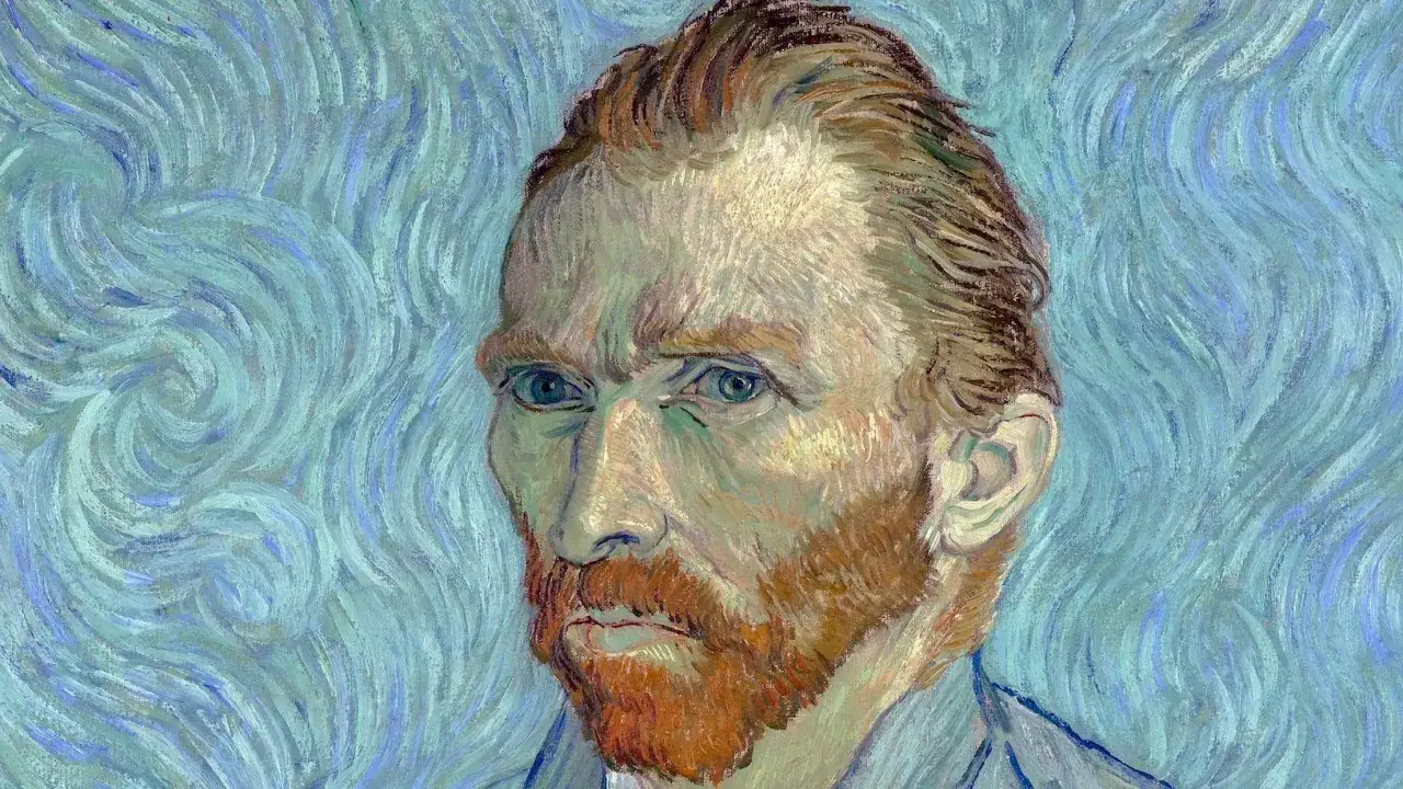Portret Vincenta van Gogha z niebieskim, wirującym tłem. Ciekawostki o artyście często dotyczą jego intensywnych emocji widocznych w obrazach.