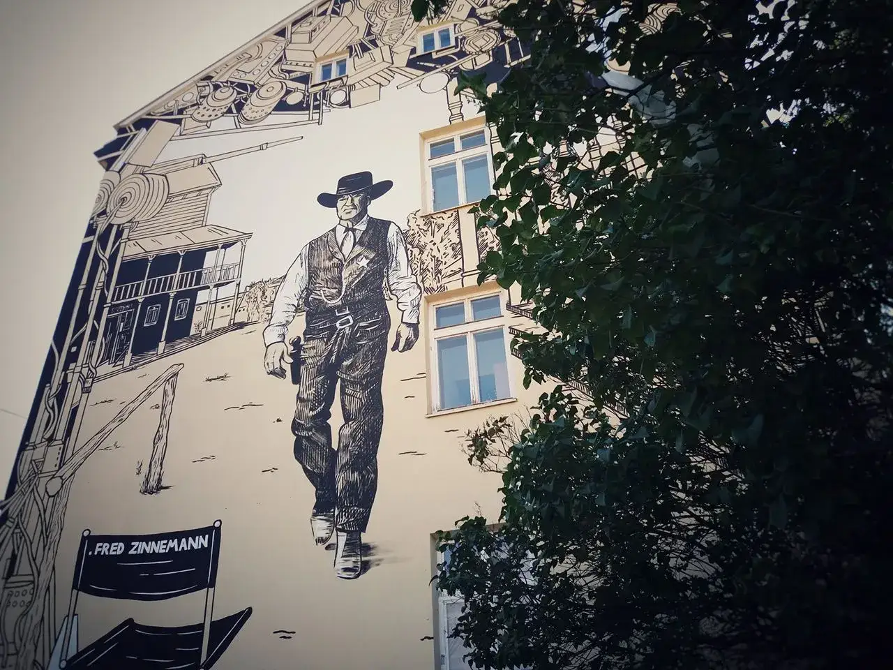 Mural z szeryfem i napisem