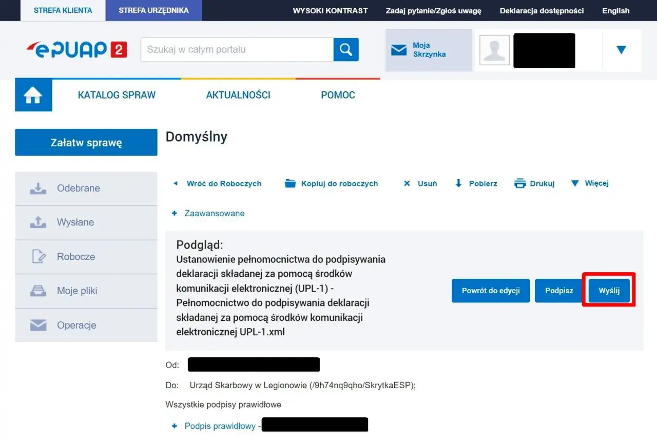 Urzędnik klika 