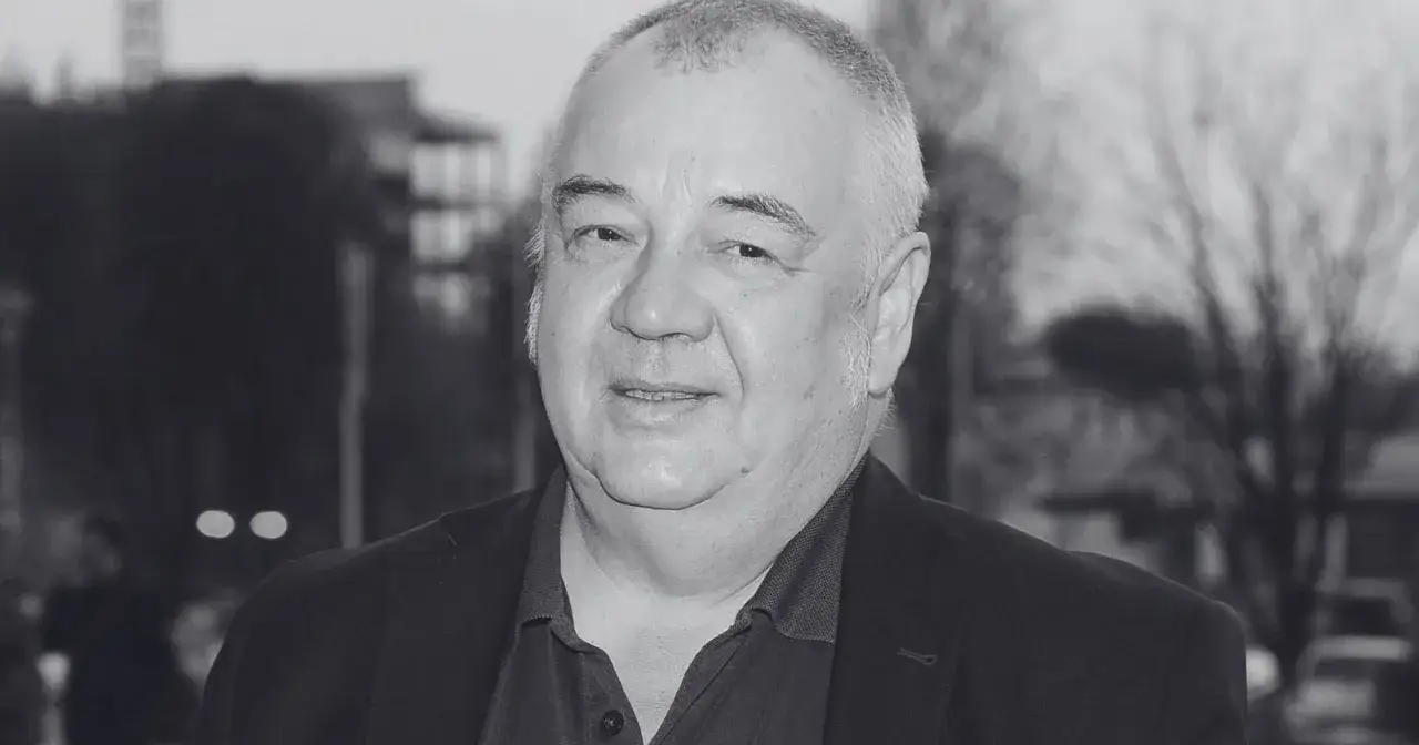 Portret Stanisława Sojki, artysty, którego przeboje stanisława sojki alfabetycznie mogłyby wypełnić niejedną playlistę.