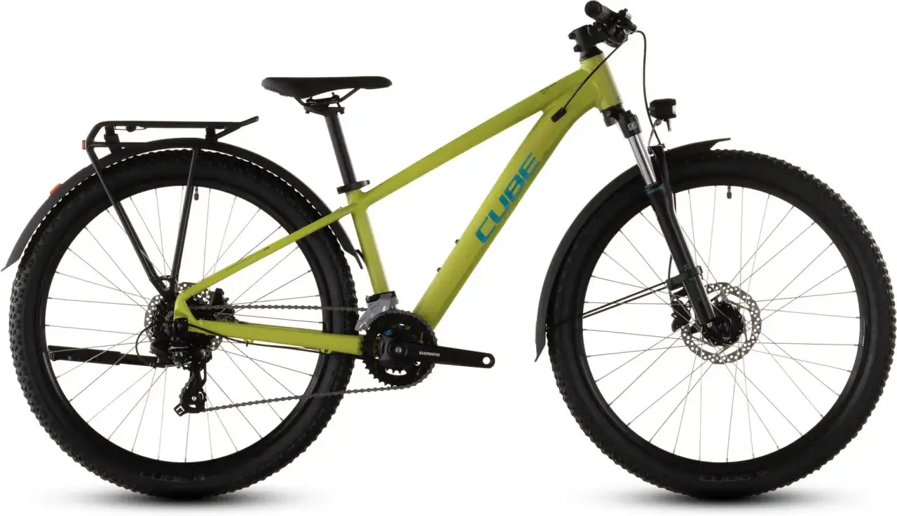 Jugendlicher auf 26 Zoll Mountainbike Trail