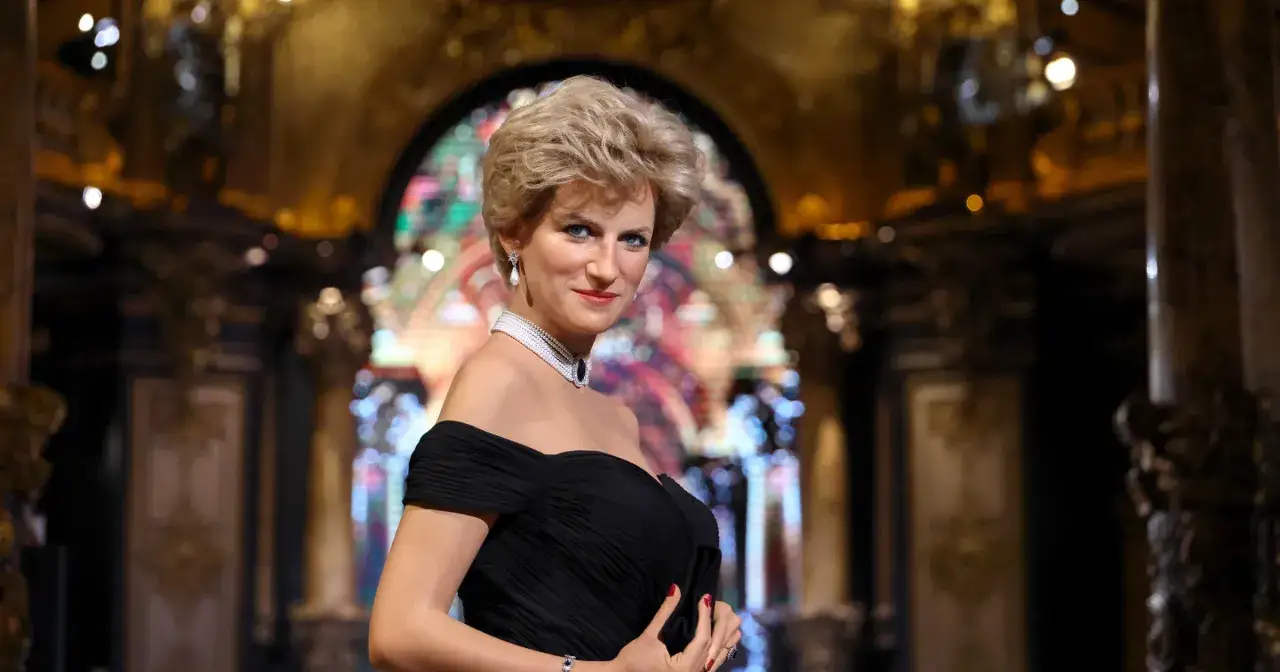 Księżna Diana suknia zemsty i suknia Travolta