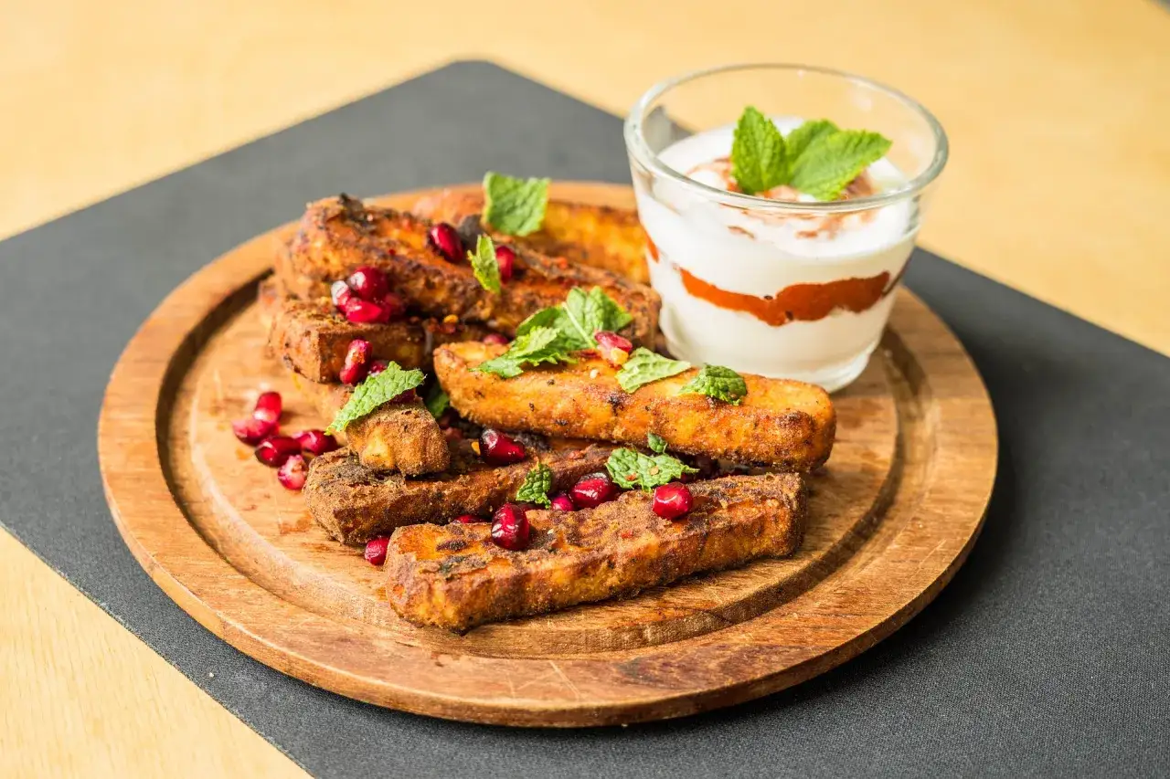 Składniki do domowego halloumi: mleko, podpuszczka, chlorek wapnia, s&oacute;l