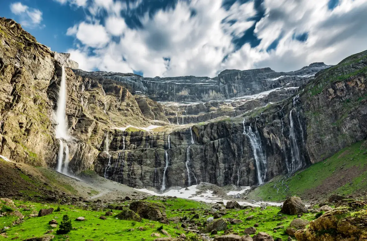 Krajobrazy Pirenejów Cirque de Gavarnie
