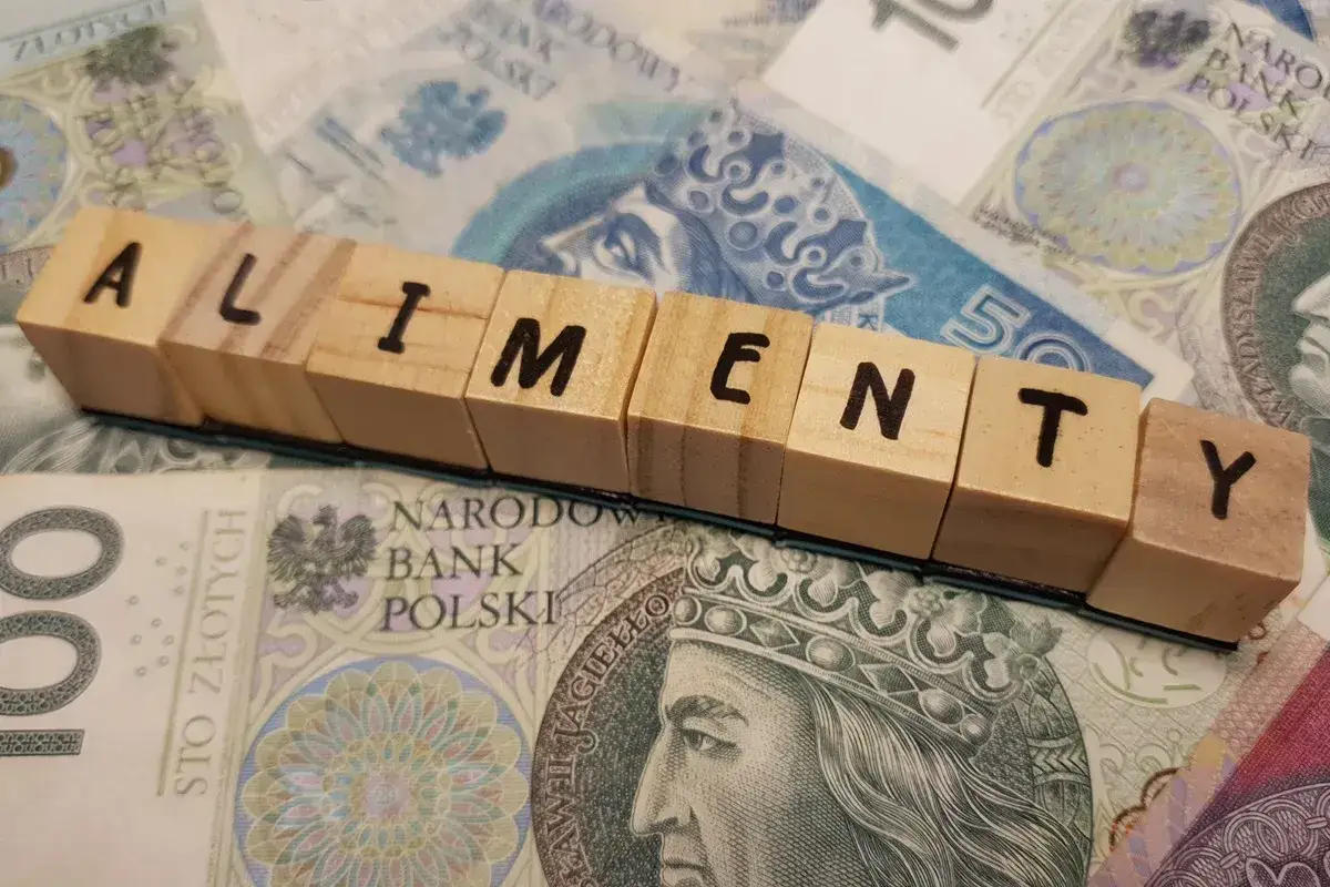 Drewniane klocki z napisem 