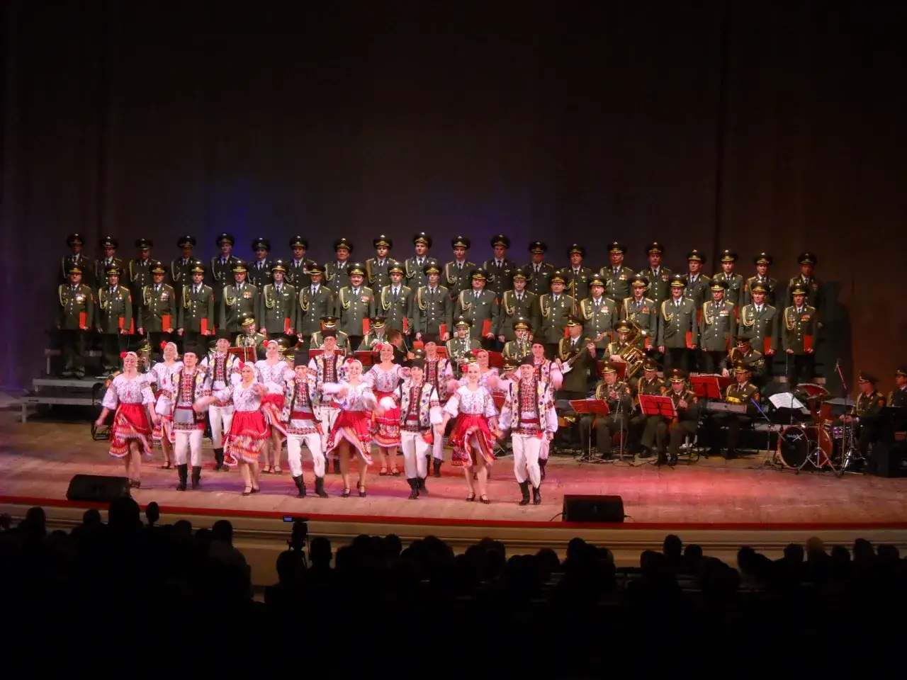 Chór Aleksandrowa balet i orkiestra