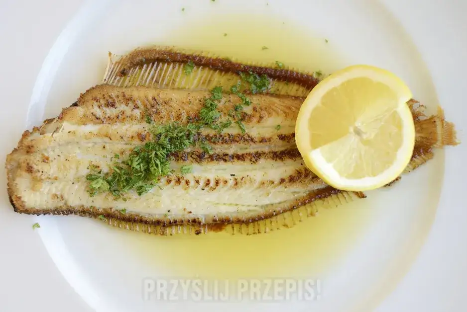 limanda ryba na talerzu