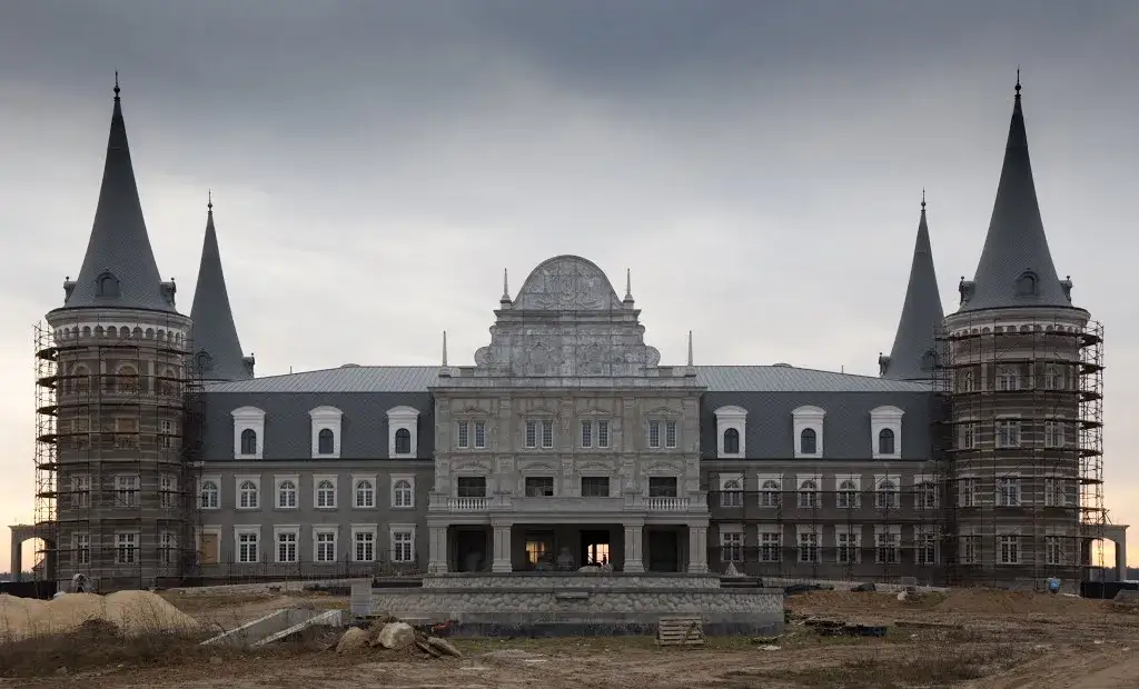 Hotel Cztery Wieże Katarzynin budowa styczeń 2026