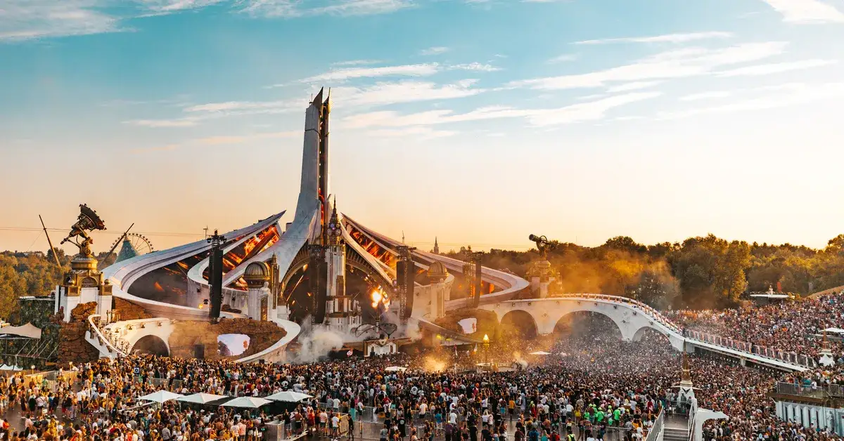 Zdjęcie Ile zarabia DJ na Tomorrowland? Zaskakujące stawki i fakty