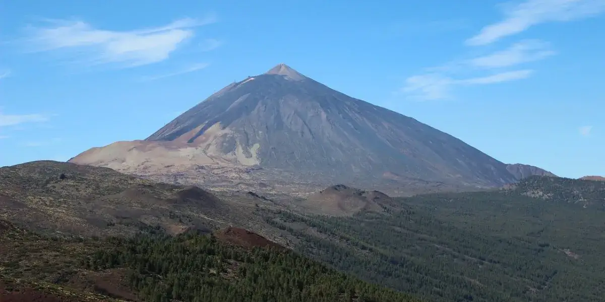 Zdjęcie La montaña más alta de España: El Teide y sus impresionantes características
