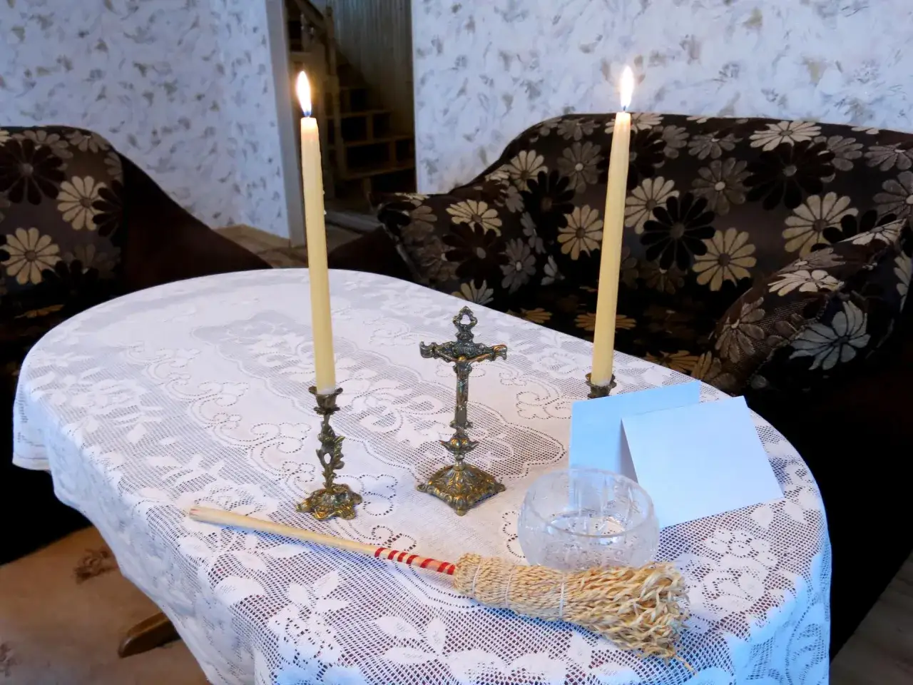 Zdjęcie Jak przygotować stół do kolędy – zdjęcia i pomysły na idealną dekorację świąteczną