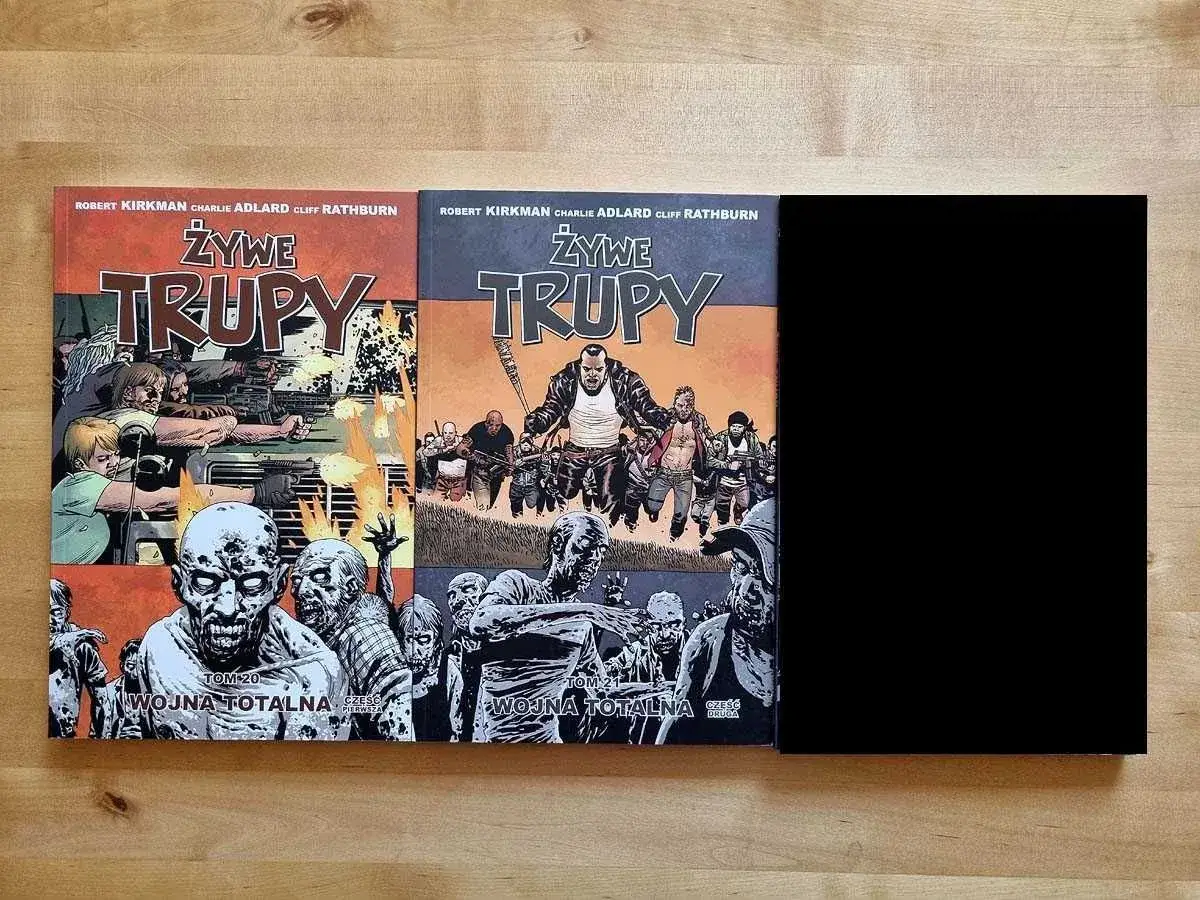 Dwa tomy komiksu