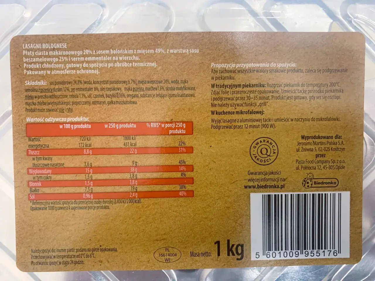 Lasagne bolognese z Biedronki, 1kg. Wartość energetyczna 431 kcal w porcji 250g. Idealna na szybki obiad.