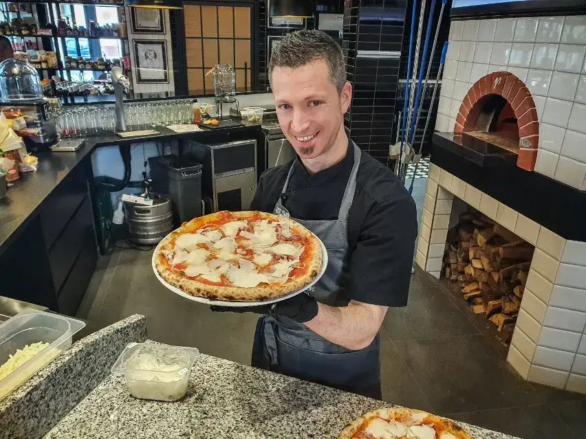 Włoska pizza Leszno