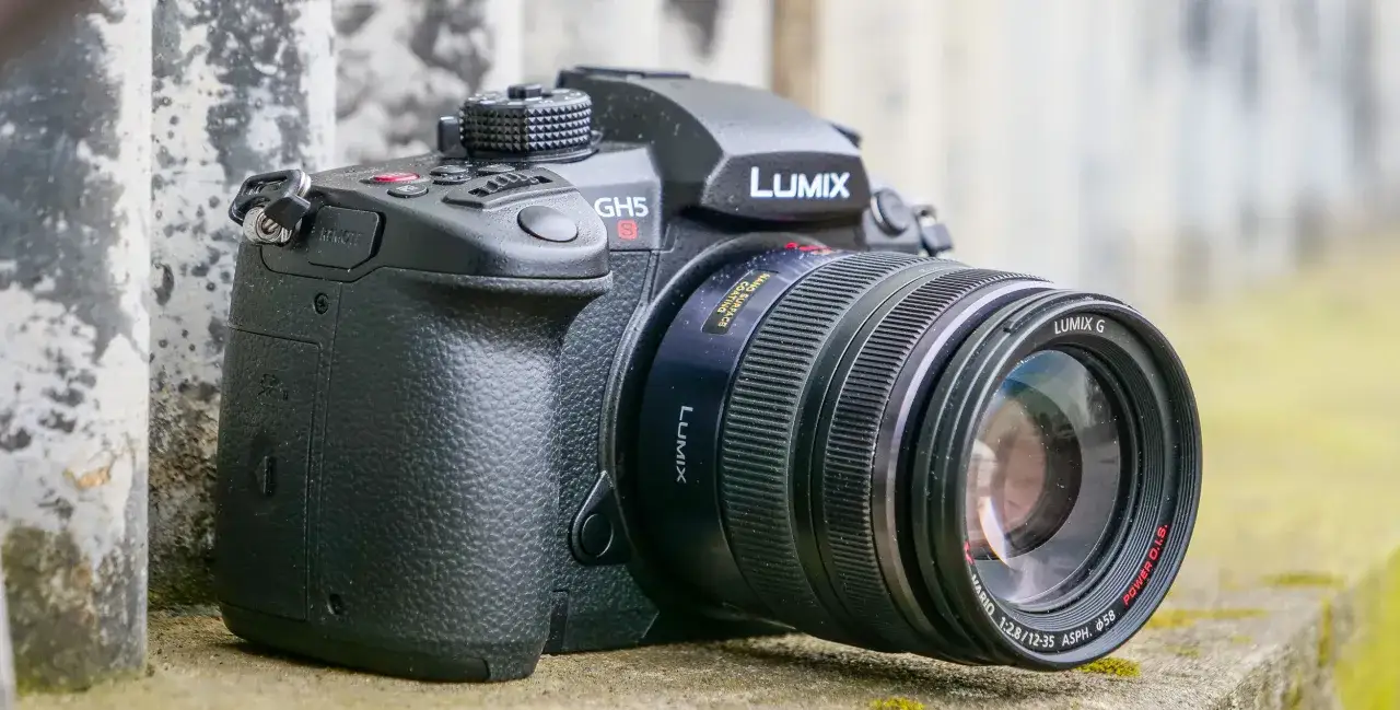 Zdjęcie Lumix GH7 vs Lumix GH5s - analiza funkcji aparatów Panasonic
