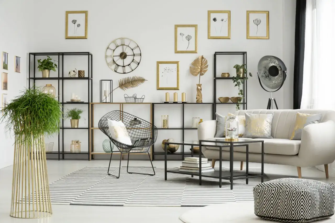 aranżacje półek w salonie inspiracje