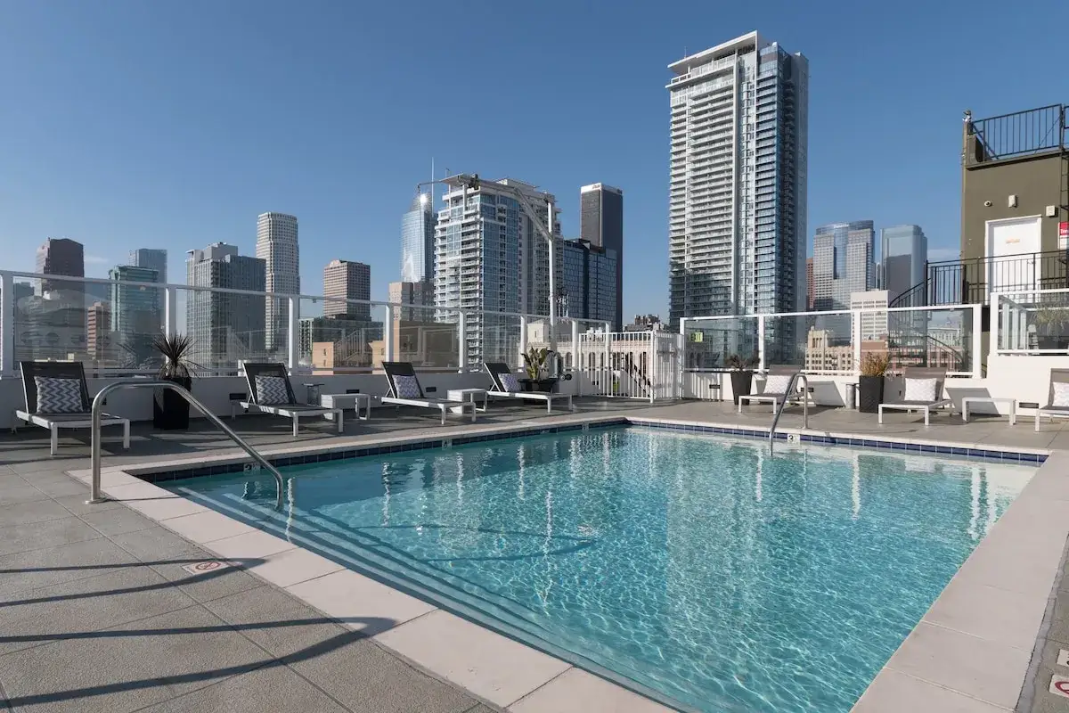 apartamenty los angeles udogodnienia basen siłownia