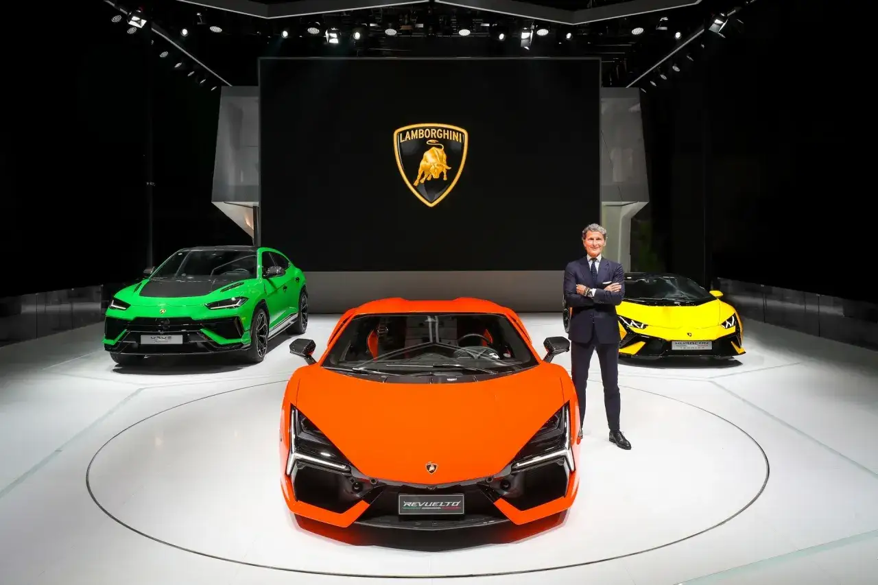 Lamborghini Urus Huracan Revuelto