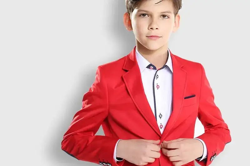 Zdjęcie Jak ubrać chłopca na komunię jako gość – elegancja bez błędów