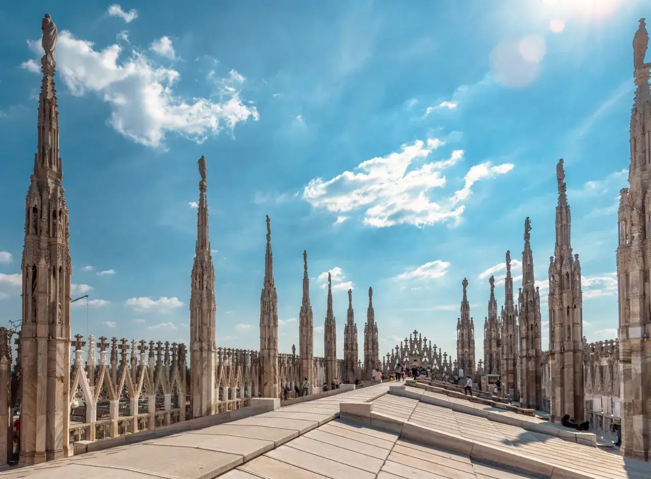 Katedra Duomo Mediolan panorama dachu