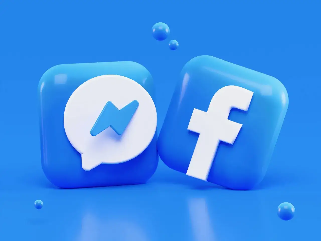Ikony Facebook i Messenger. Dowiedz się, jak pobrać zdjęcia z Messengera na telefon.