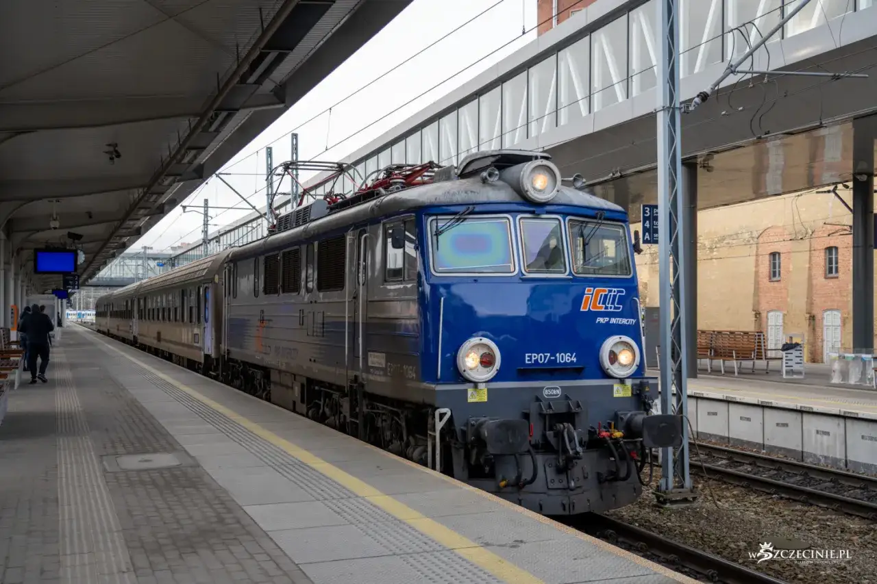 pociąg EIC Szczecin Warszawa
