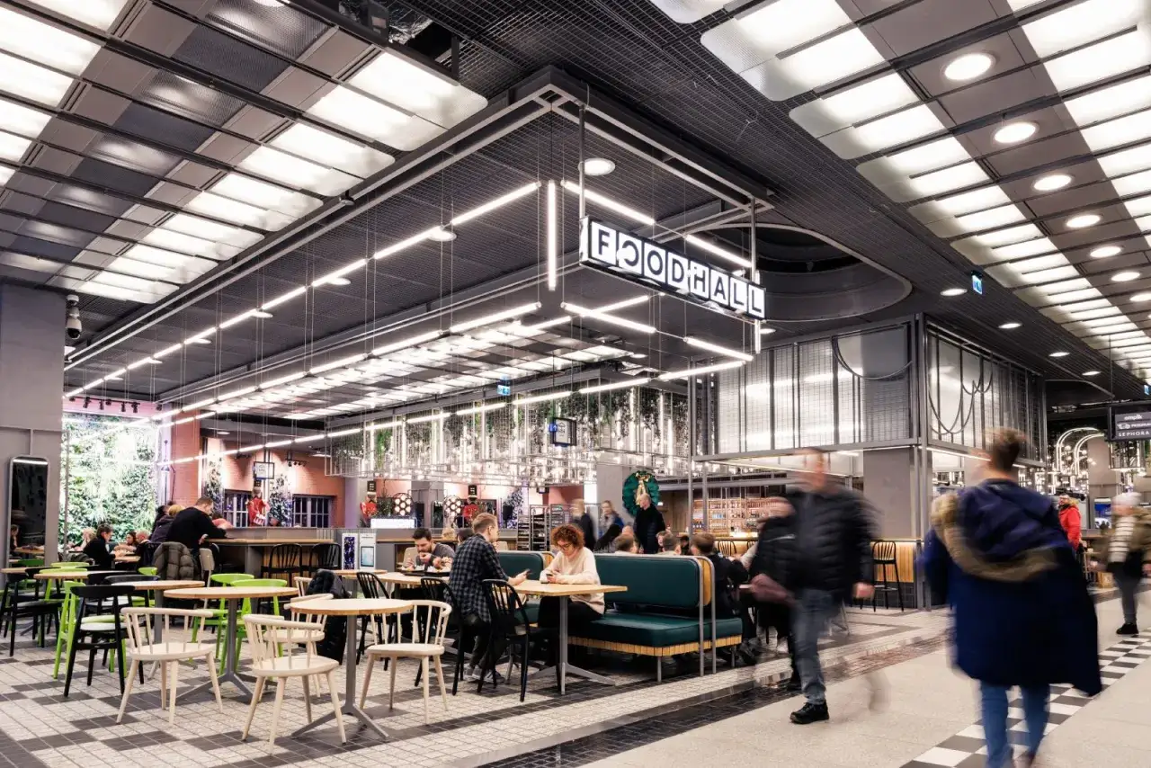 Poznański food hall Stary Browar, food trucki Poznań