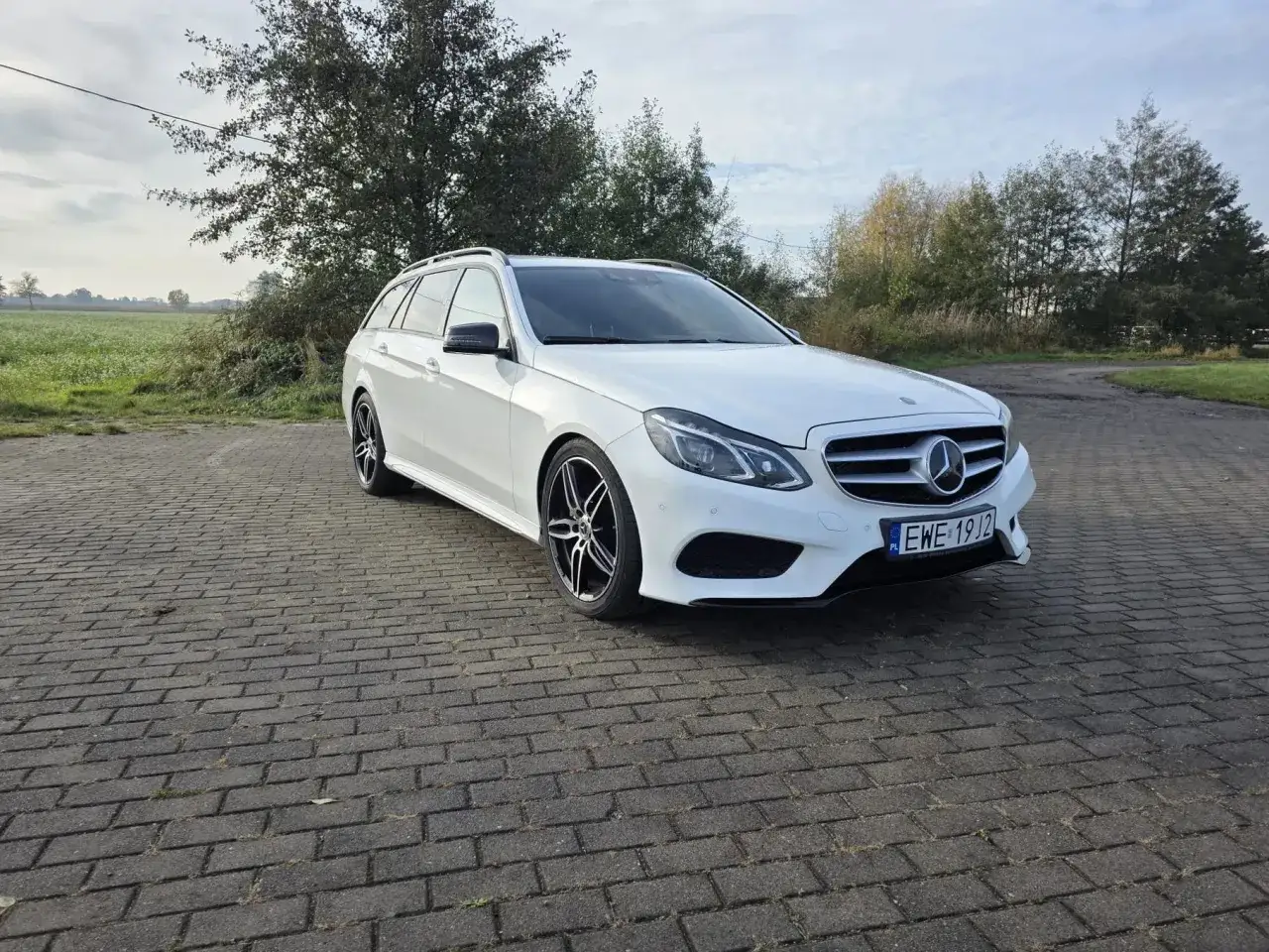 Mercedes W212 diesel na drodze