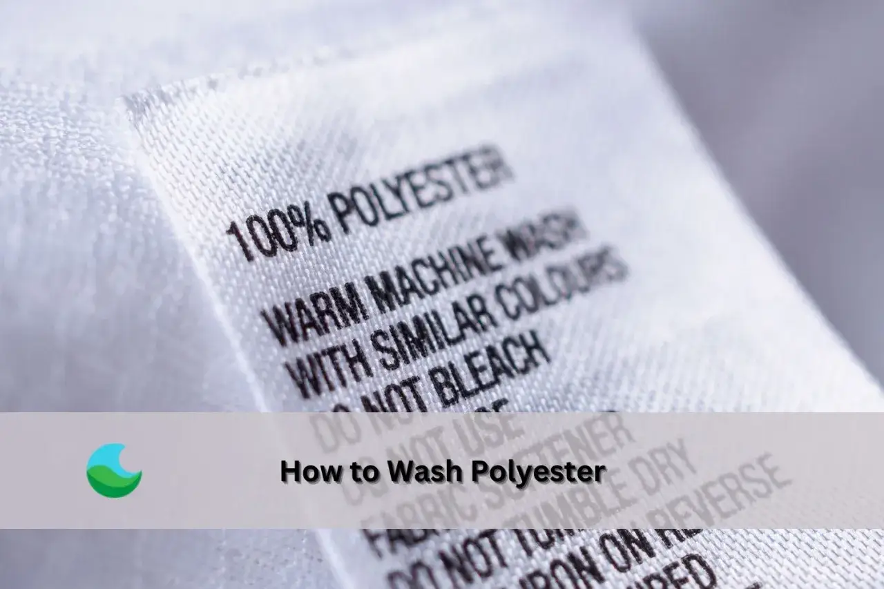 Pflegeetikett f&uuml;r 100% Polyester: Warm in der Maschine waschen mit &auml;hnlichen Farben. So gelingt das Polyester waschen.