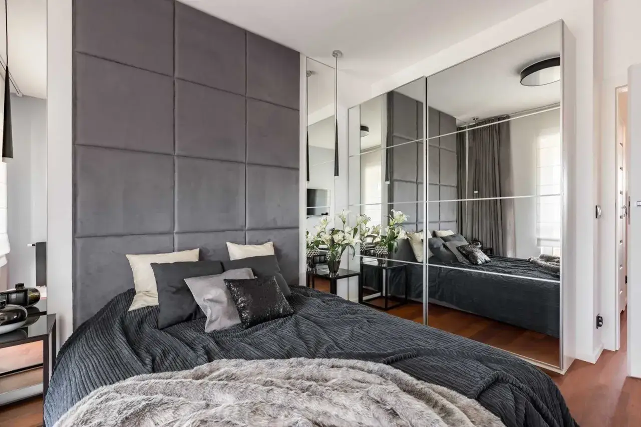 ustawienie ł&oacute;żka w sypialni feng shui