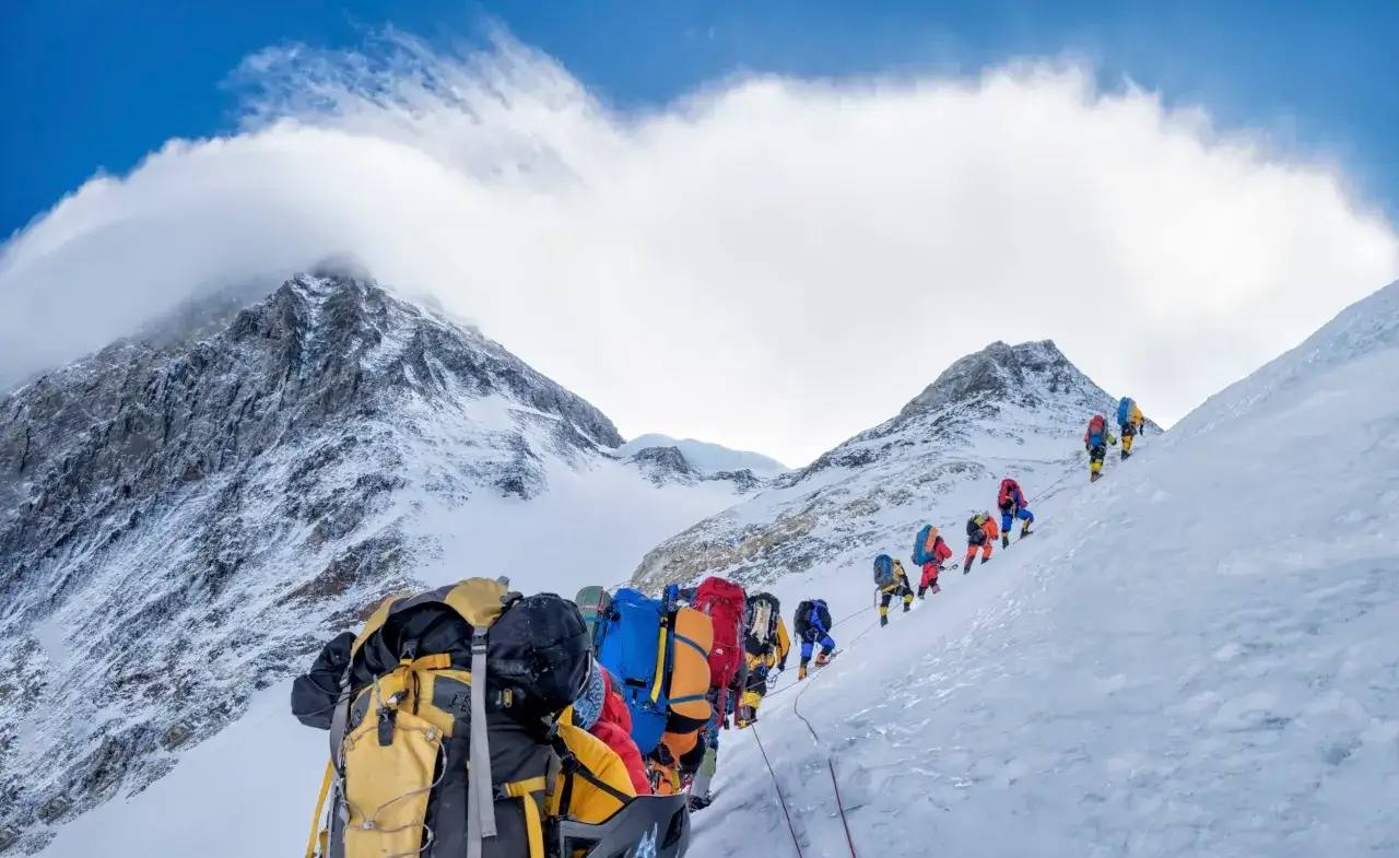 Bergsteigerkette am Mount Everest. Die Frage