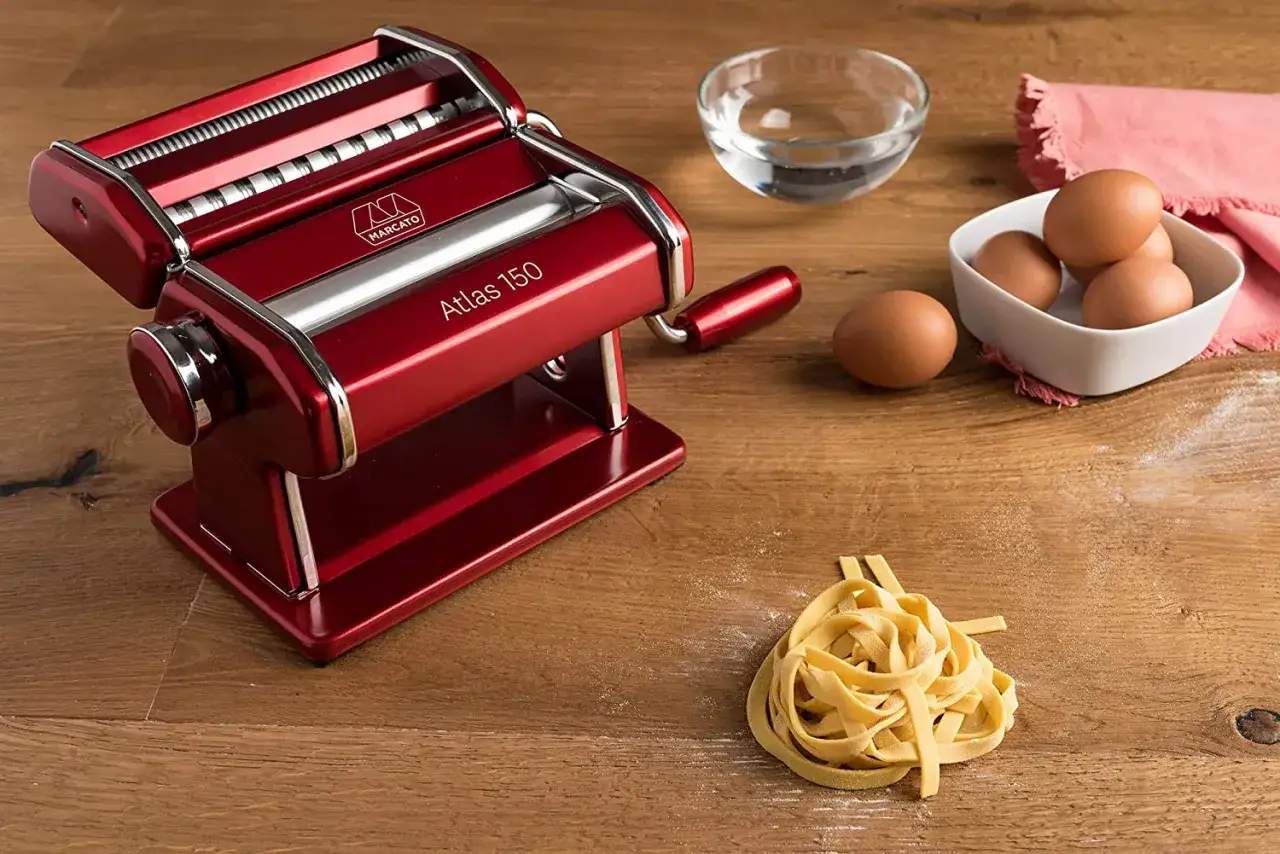 macchina pasta fresca manuale ed elettrica confronto