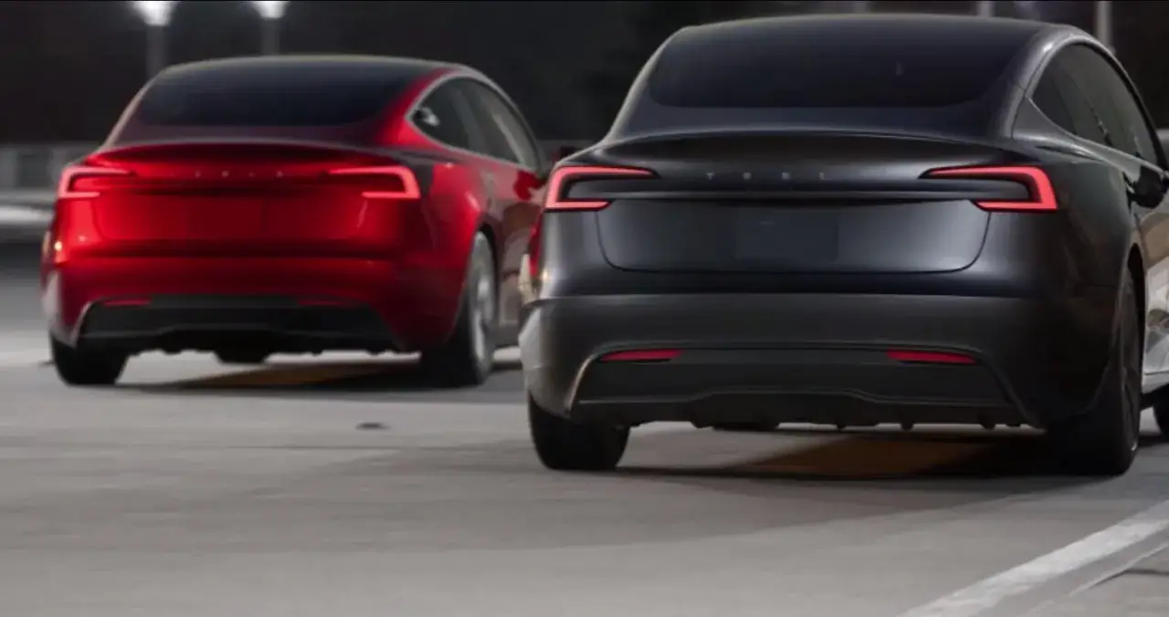 Tesla Model 3 Highland przód i tył
