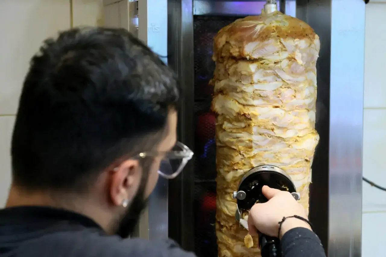 kebab barani vs wołowo-indyczy talerz porównanie