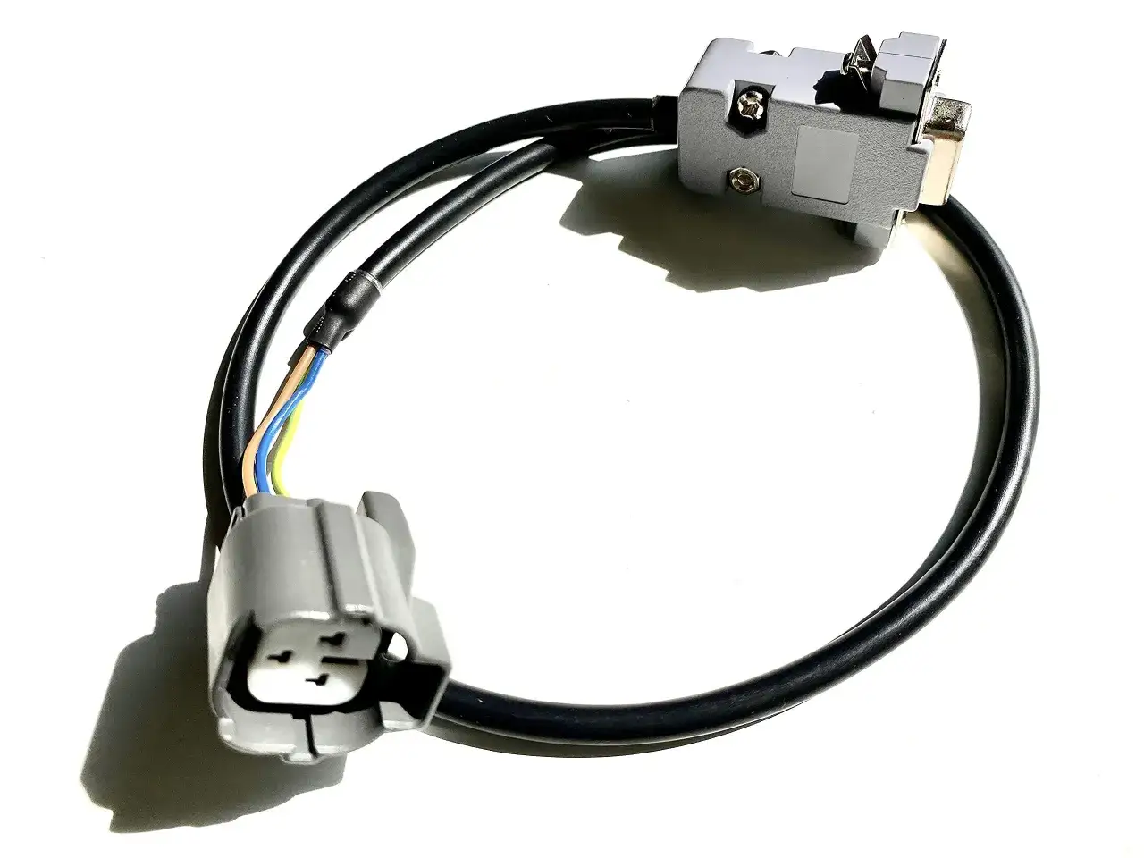 Câble diagnostic pour moteur hors-bord Yamaha 4 temps, utile pour résoudre un problème moteur.