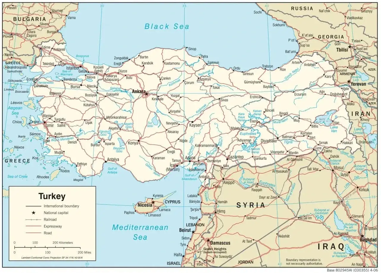 Mapa Turcji z zaznaczonymi miastami, granicami i drogami. Stolica to Ankara. Tr co to za kraj?