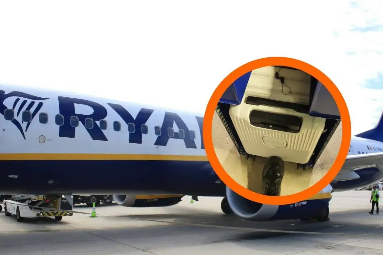 Bagaż w luku samolotu Ryanair. Zastanawiasz się, co to jest opłata transakcyjna Ryanair? To dodatkowy koszt za bagaż rejestrowany.