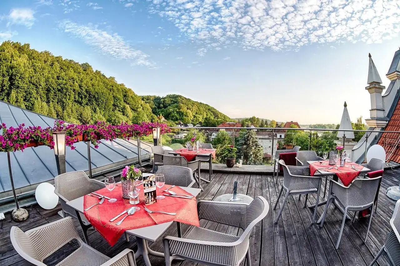 Kazimierz Dolny restauracje widok na Wisłę