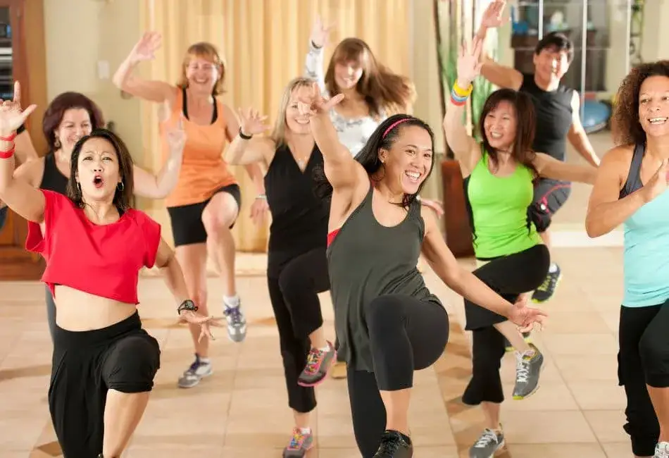 Zajęcia grupowe fitness, zumba, joga w siłowni