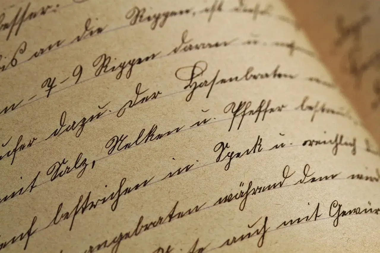 Manuscrito antiguo con escritura cursiva. Un recordatorio de c&oacute;mo publicar un libro en una editorial, con notas detalladas.