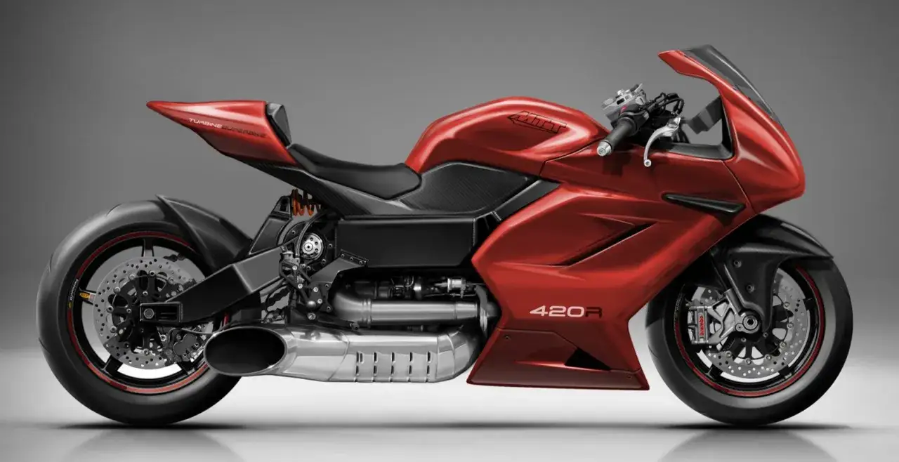 La MTT 420-RR, una superbike roja con detalles en fibra de carbono, lista para la velocidad.