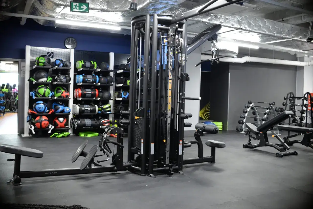 crossfit box łódź wnętrze sprzęt trening