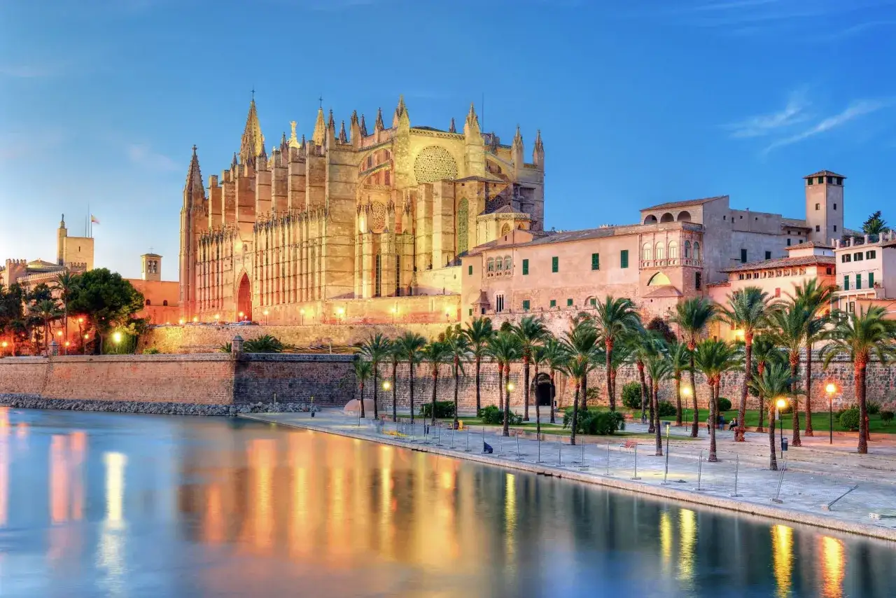 Cattedrale La Seu Palma di Maiorca esterno