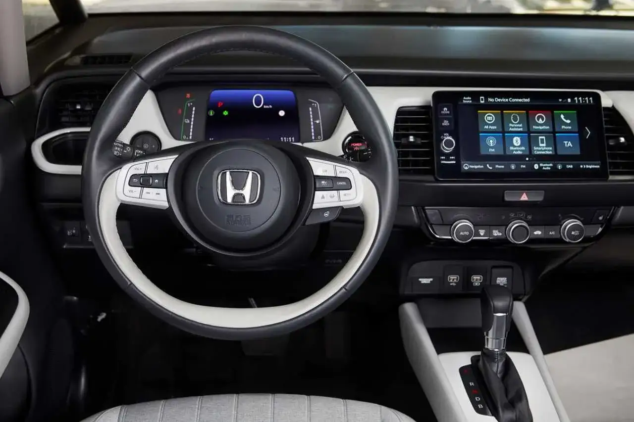 Honda Jazz 4 generacja e:HEV wnętrze Magic Seats