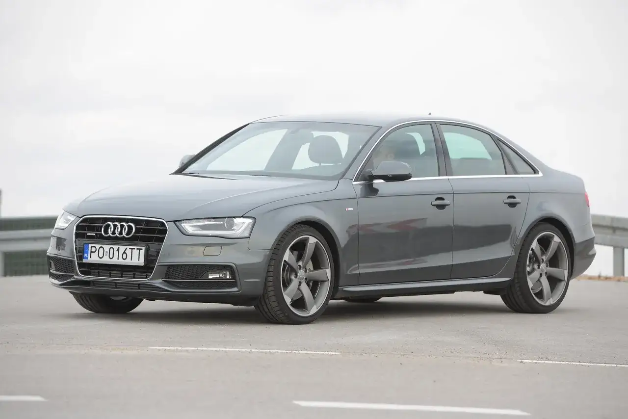 Zdjęcie Pojemność baku Audi A4 - różnice między generacjami i wersjami